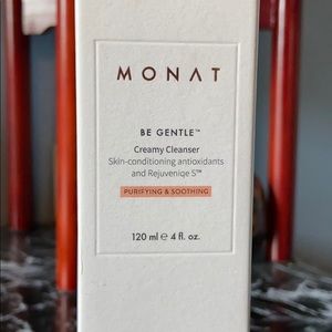 Monat be gentle creamy cleanser